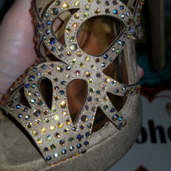 Zigi Soho Tan suede Swarovski encrusted heels - Picture 3 of 8